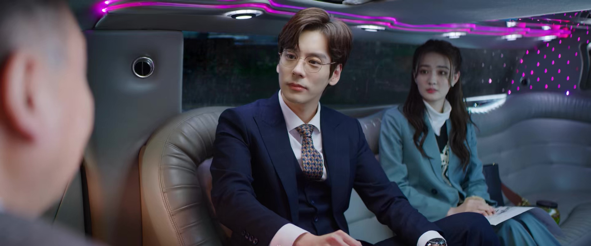 Hello, I’m at Your Service (2023) Season 1 [Hindi ORG. Dubbed] C-Drama WEB Series 720p | 1080p Screenshot