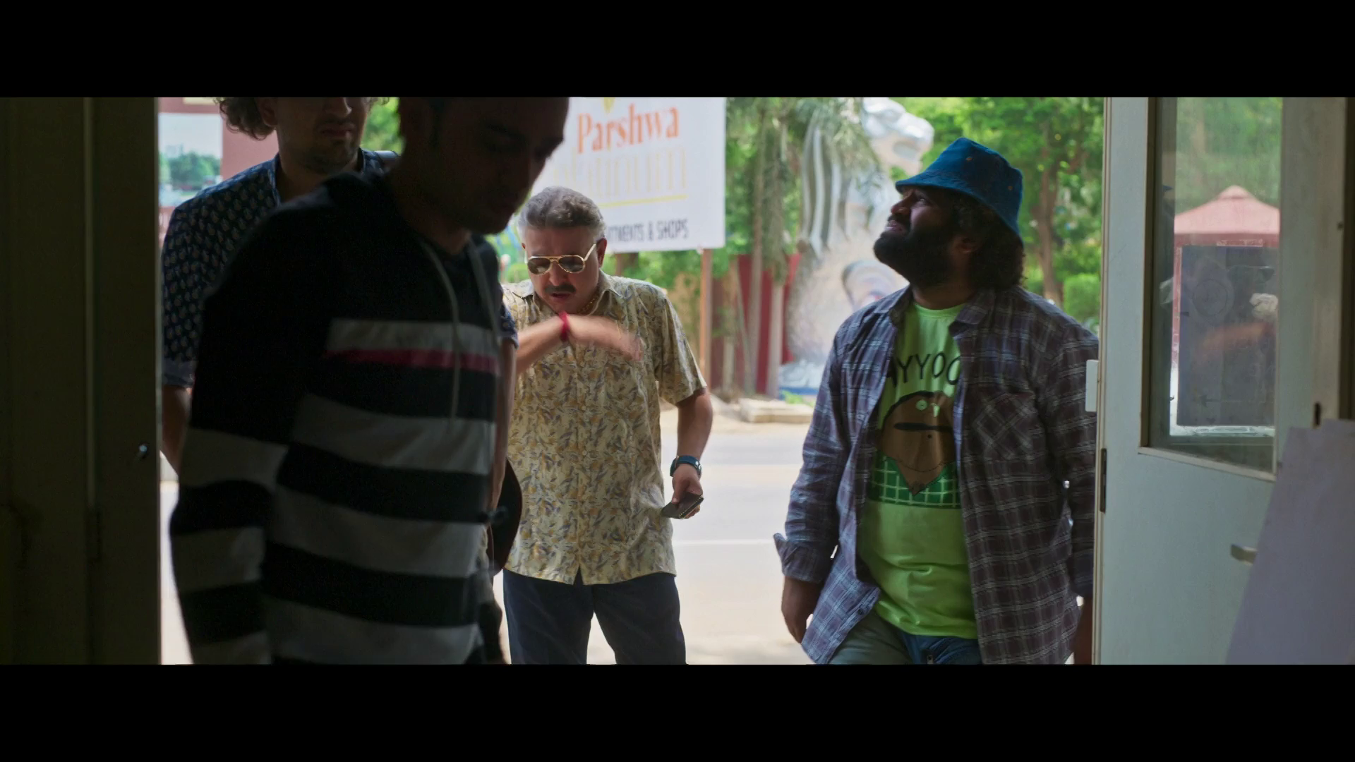 Karkhanu (2024) Gujarati SM WEB-DL 1080p x264 AVC AAC 2.0 CineVood.mkv.0001.png